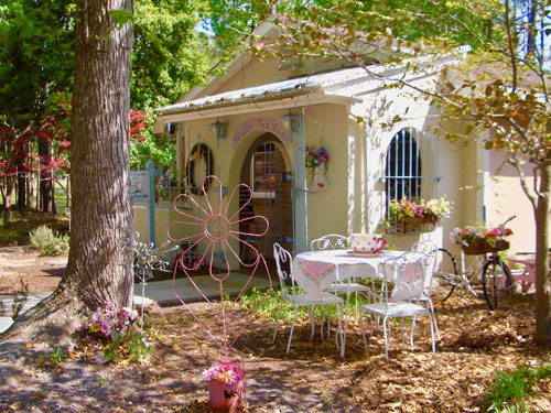 Calabash Garden Tea Room & Gift Shop